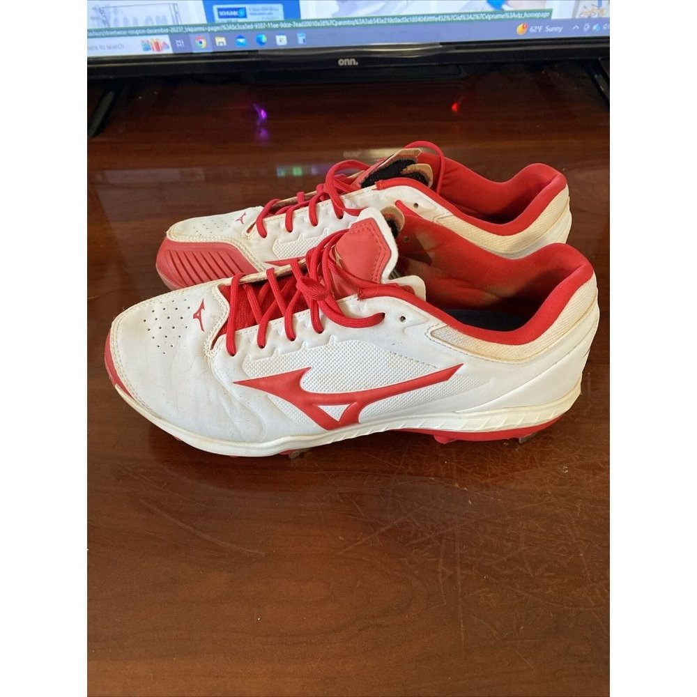 Mizuno SPIKE Advanced Sweep 5 Women's Low Metal Softball Cleats Size  9.5